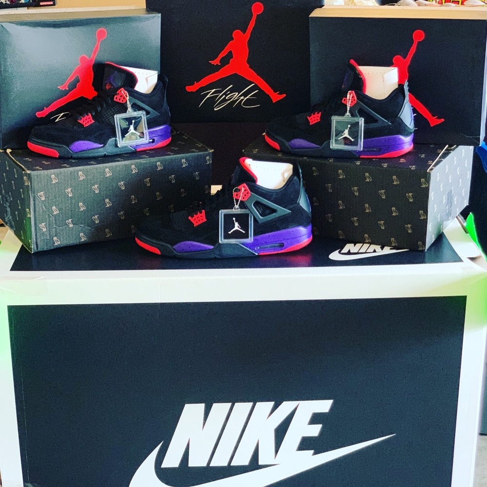 **8 HOUR PRICE DROP**4PM AIR JORDAN 4 RETRO - Picture 2 of 8